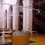 Biblioteca en una capilla
