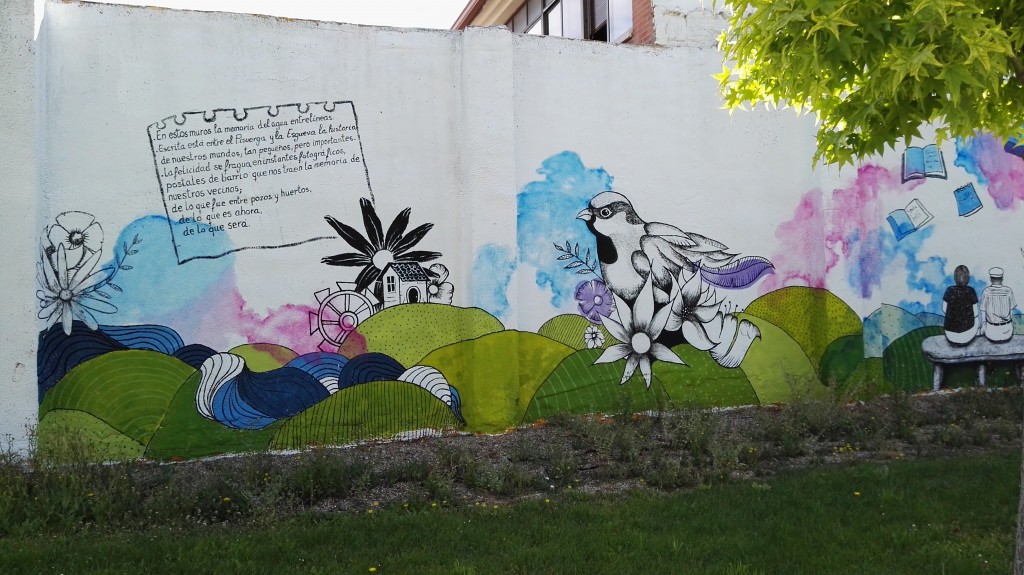 La asociación PincelArt Olid plasma sus 'postales' de recuerdos en el Barrio España.