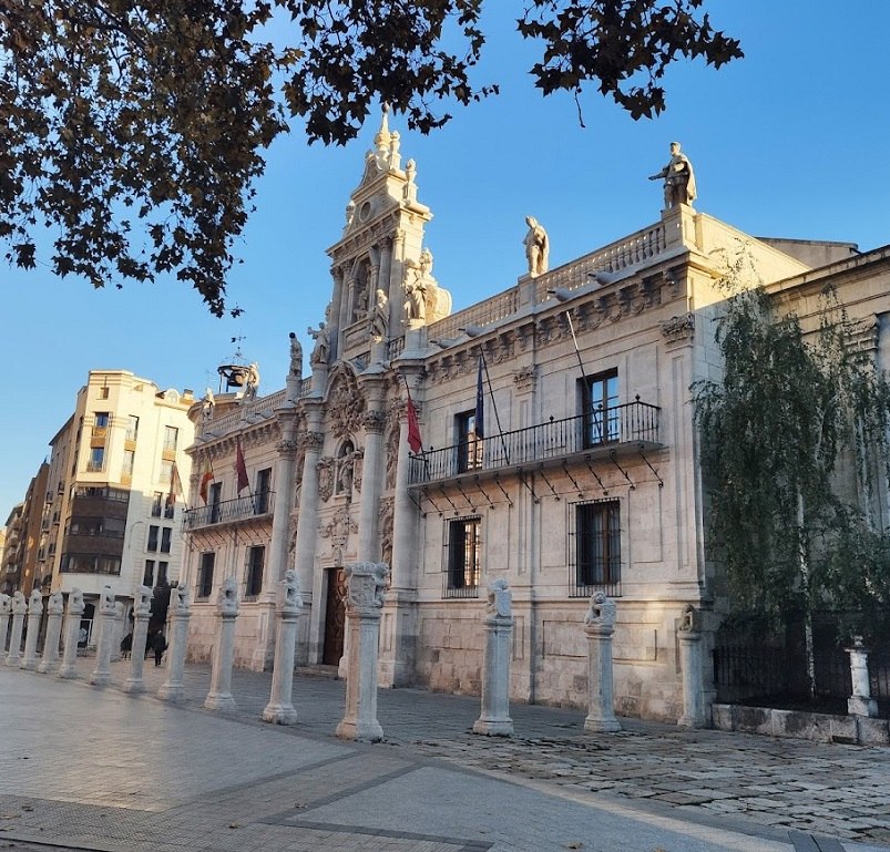 No hay imagen disponible de Portugalete and University squares