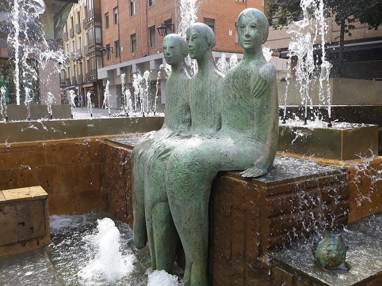 No hay imagen disponible de Fountain of the mermaids