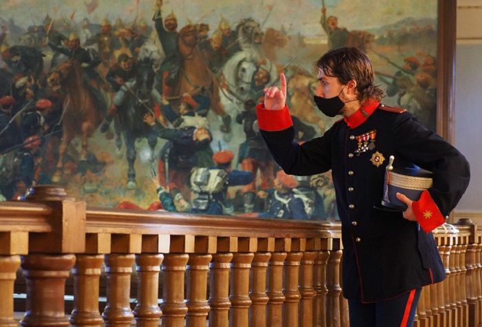 No hay imagen disponible de Visita Academia de Caballería con niños